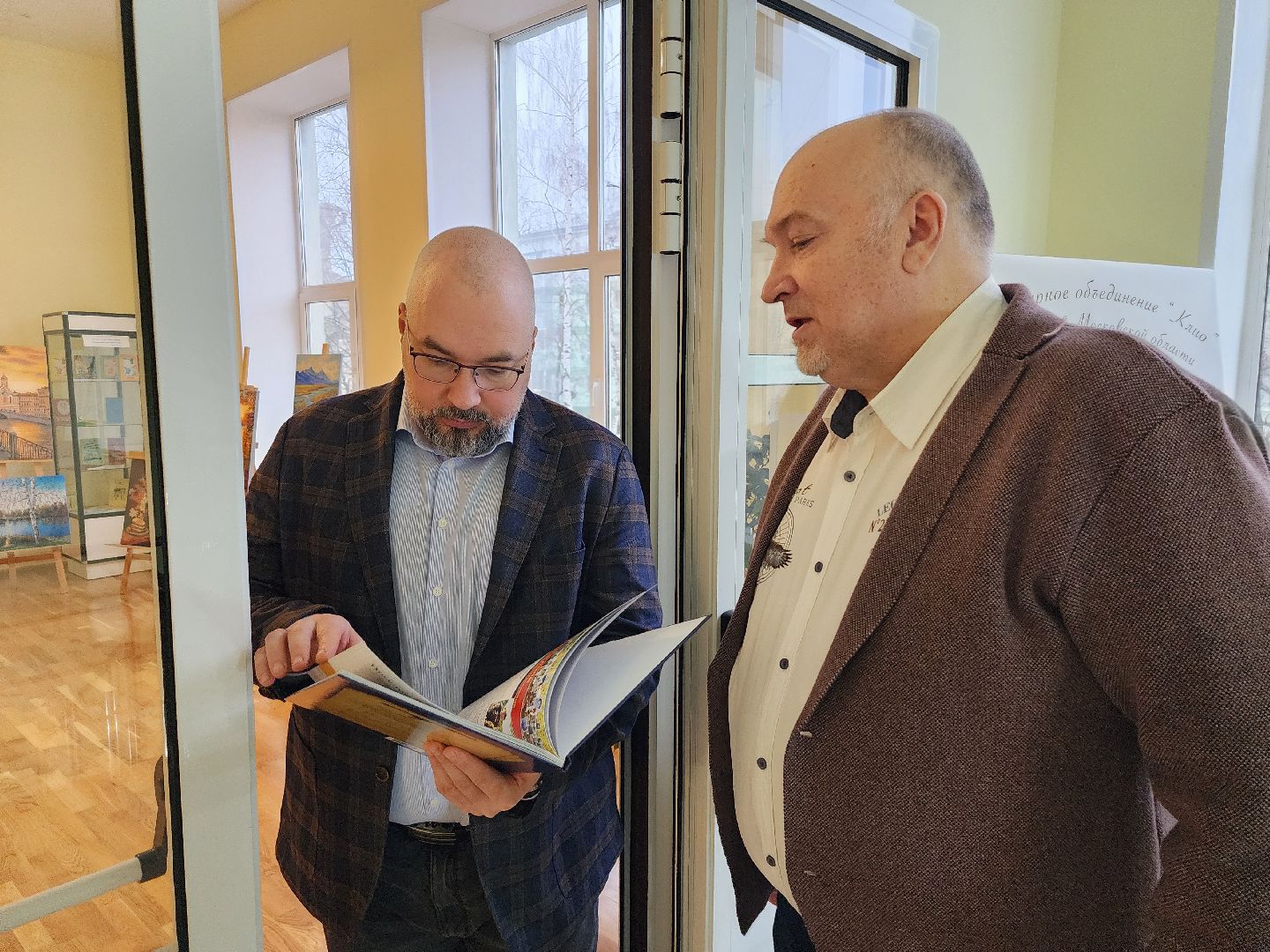 серпухов, библиотека, улица Джона Рида, литературный конкурс, виктор пеленягрэ, поэты, писатели,