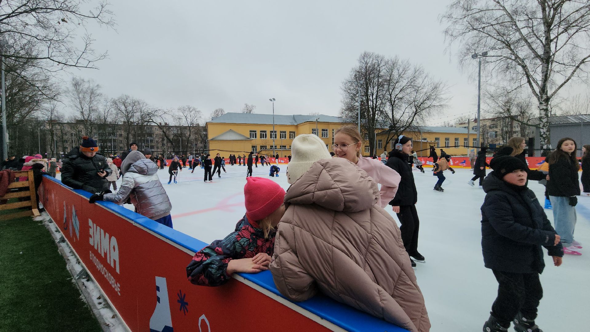 вертикалки, пушкино, первый день зимы, праздник, каток в парке, открытие катка, жители, коньки,