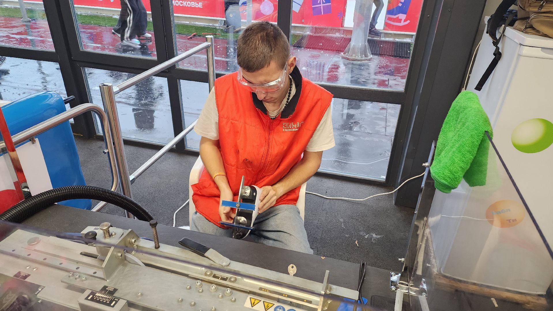 вертикалки, пушкино, первый день зимы, праздник, каток в парке, открытие катка, жители, коньки,