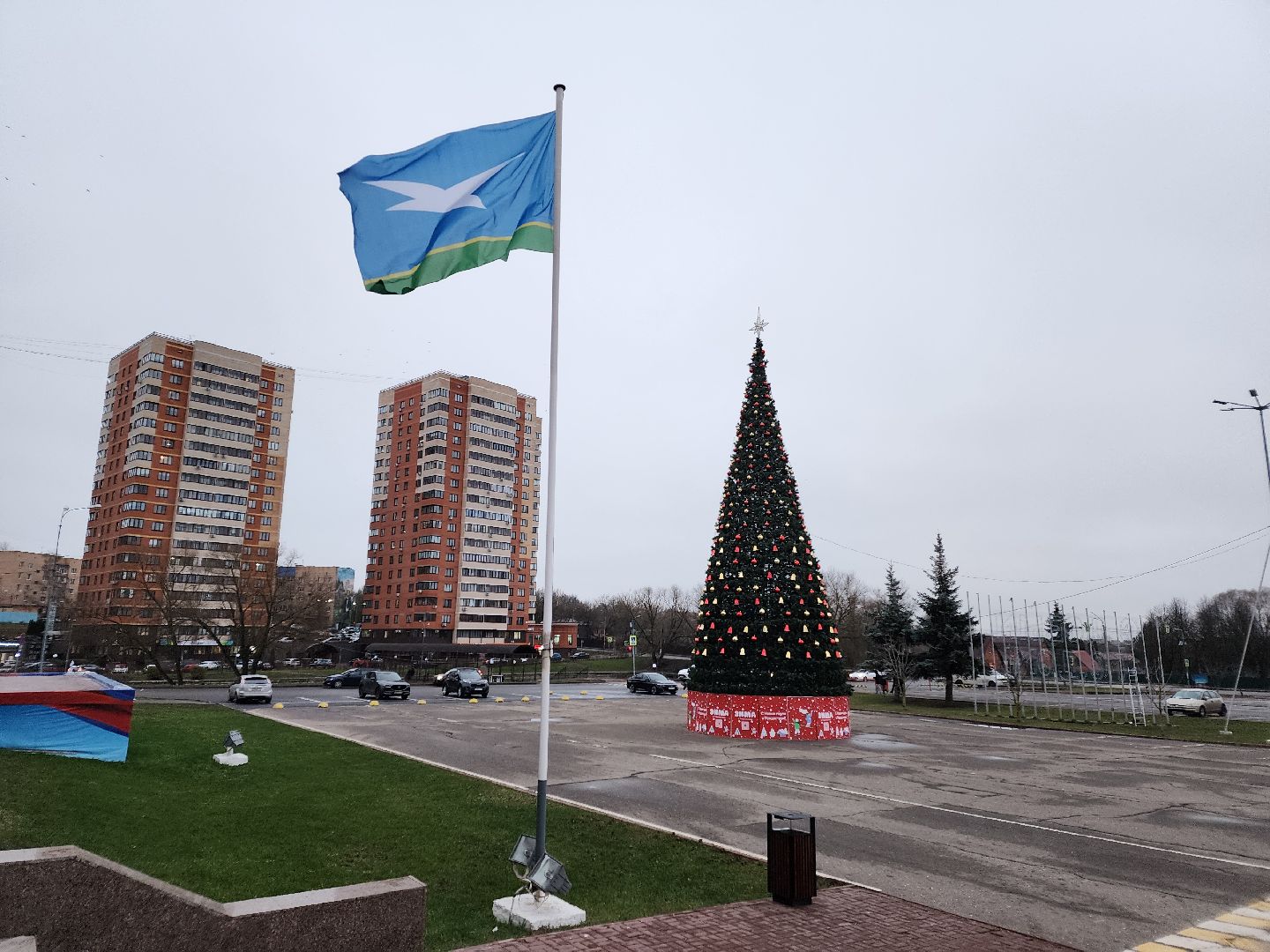 Чехов, Советская площадь, новогодняя елка, встреча с Дедом Морозом, акция Елка желаний, ледовый каток, Зима в Подмосковье, глава округа Михаил Собакин, вертикалки,