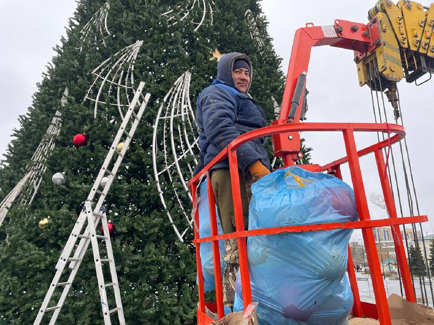 дмитров, советская площадь, зима в подмосковье, вертикалки,