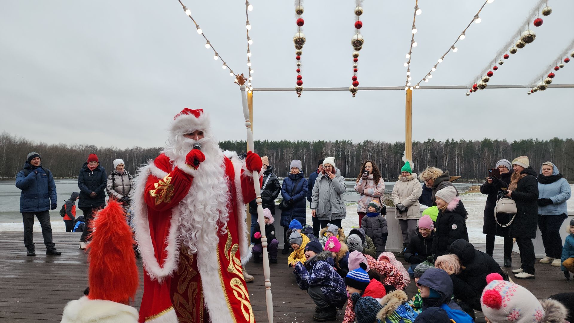 вертикалка, вертикальное видео, электросталь, зимний сезон, зима 2024-2025, дед мороз, дед мороз и снегурочка, открытие зимнего сезона,