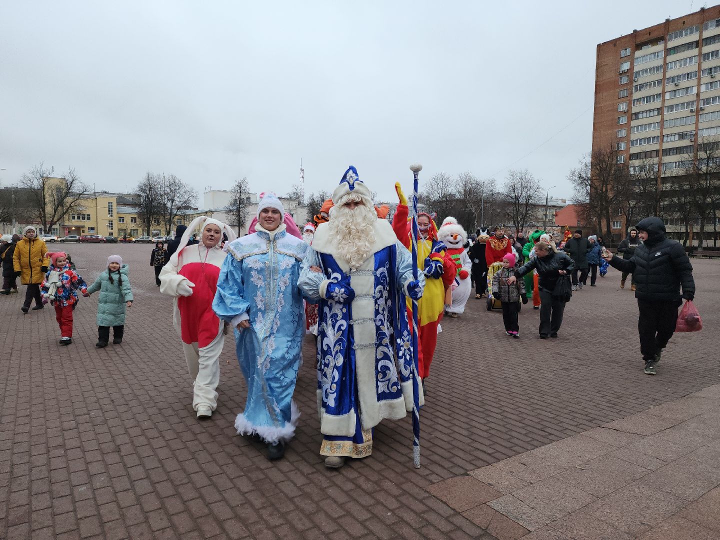 подольск, парк талалихина, зима в подмосковье, парад сказочных героев, вертикалки,