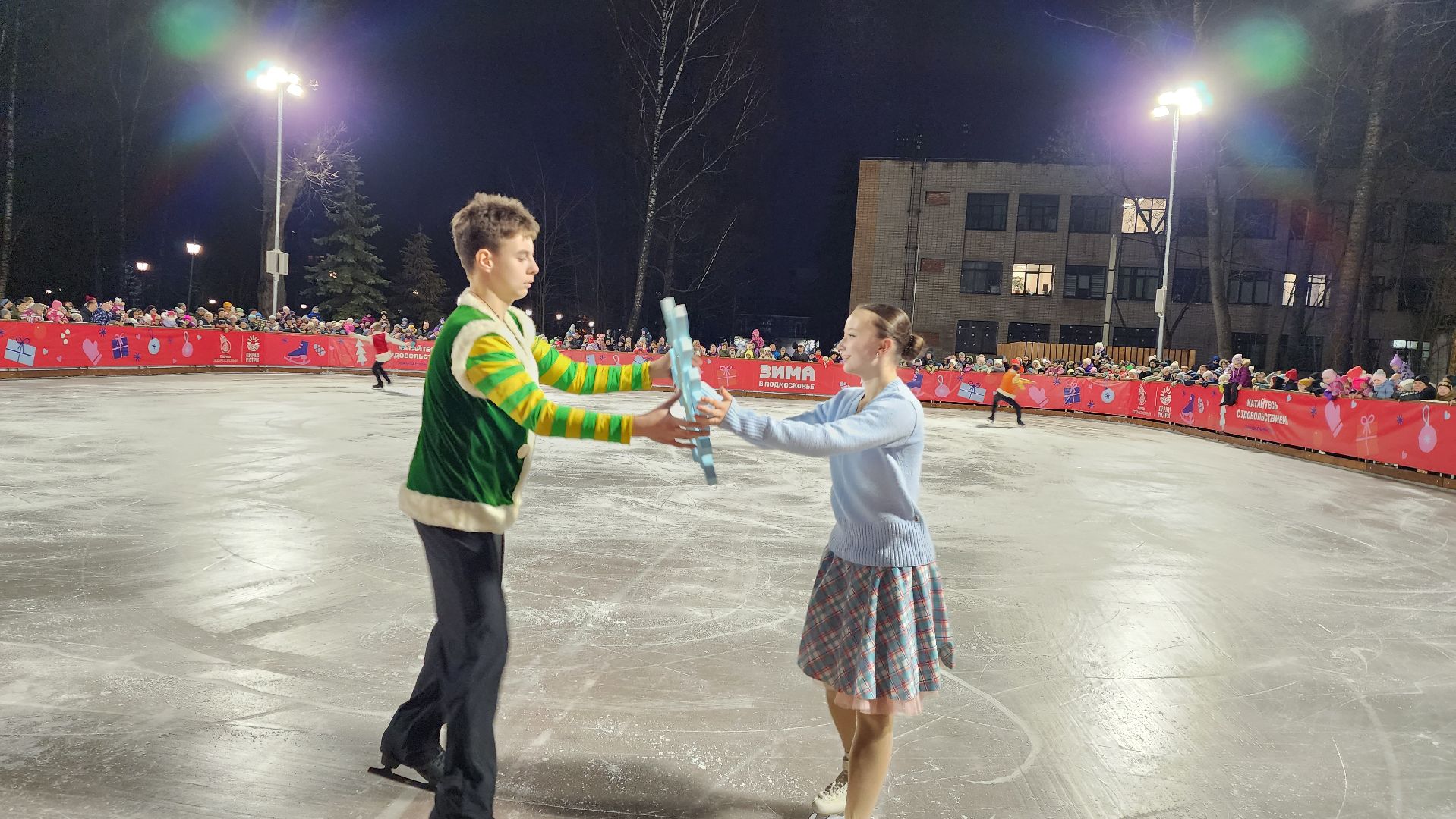 дедовск, зима в подмосковье, вертикалки, праздник,