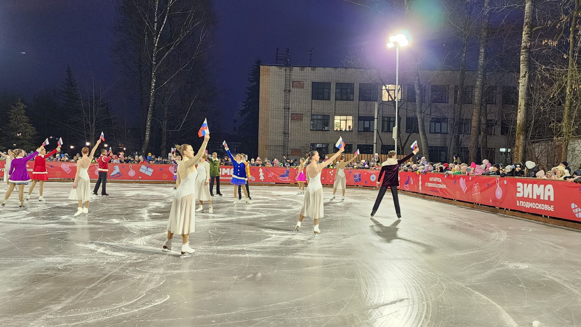 дедовск, зима в подмосковье, вертикалки, праздник,