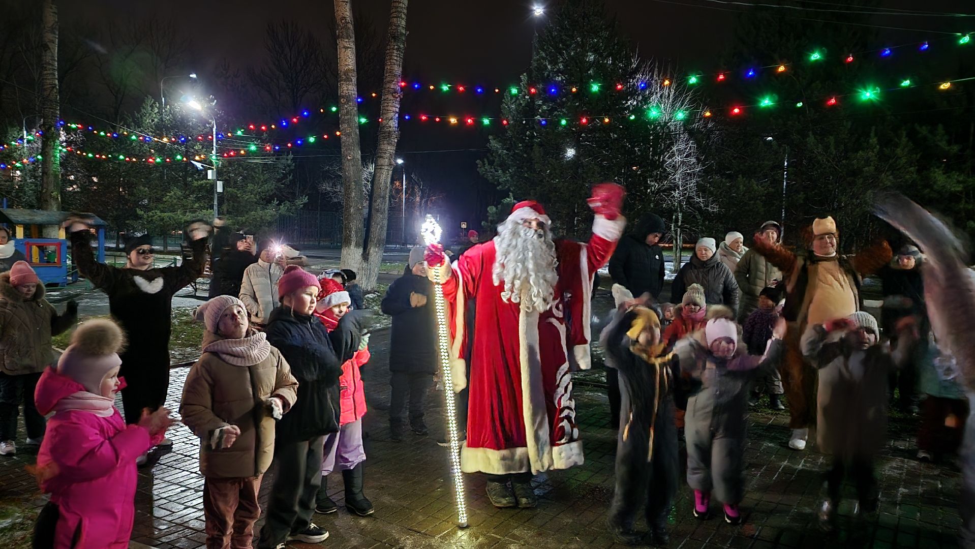 ступино, зима в подмосковье, зажжение огней на елке, вертикалки,