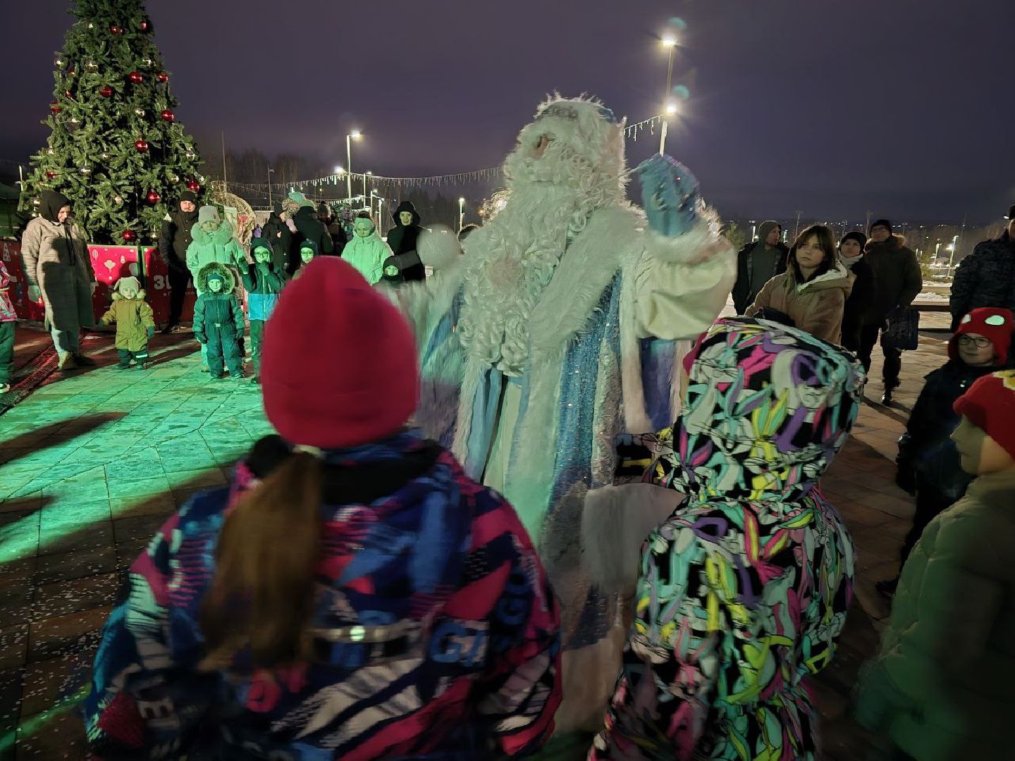 можайск, можайский городской округ, подмосковье, новый год, зимний сезон, парк, городской парк, открытие зимнего сезона, дед мороз, снегурочка, праздник, зима в подмосковье, вертикалки,