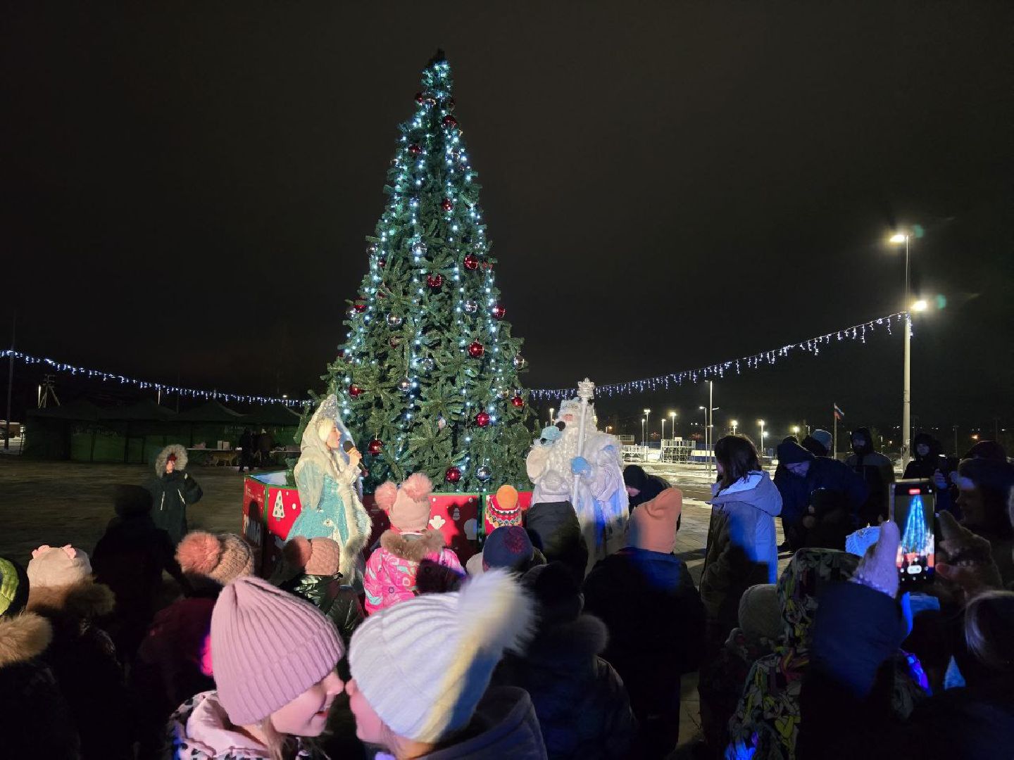 можайск, можайский городской округ, подмосковье, новый год, зимний сезон, парк, городской парк, открытие зимнего сезона, дед мороз, снегурочка, праздник, зима в подмосковье, вертикалки,