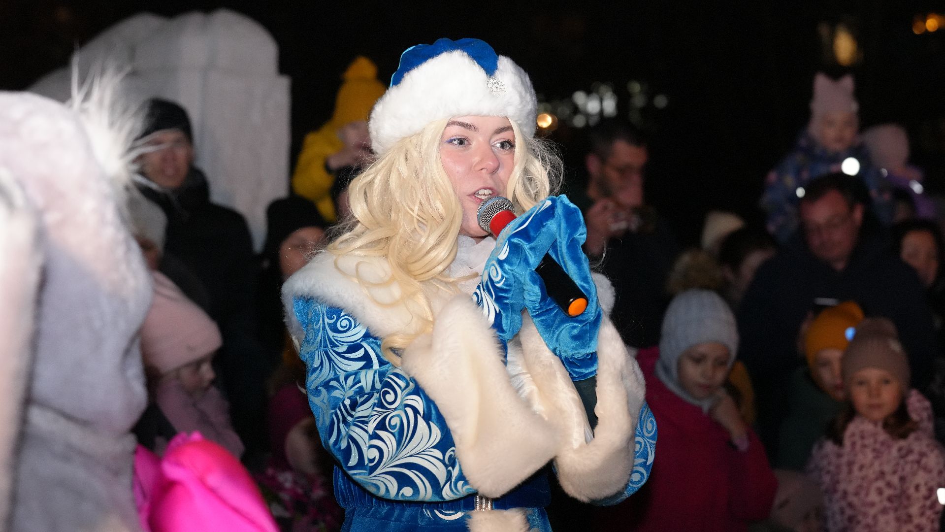 вертикалка, зима в подмосковье, елка,