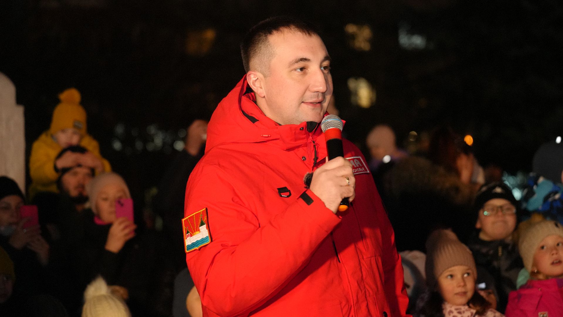 вертикалка, зима в подмосковье, елка,