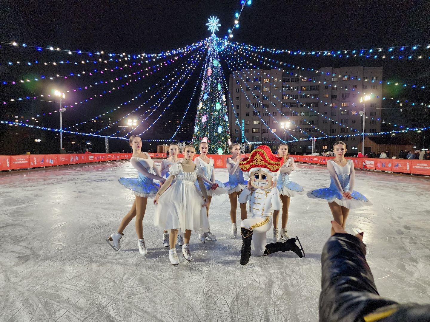 Зима в Подмосковье, Каток, Фигурное катание, вертикалки,