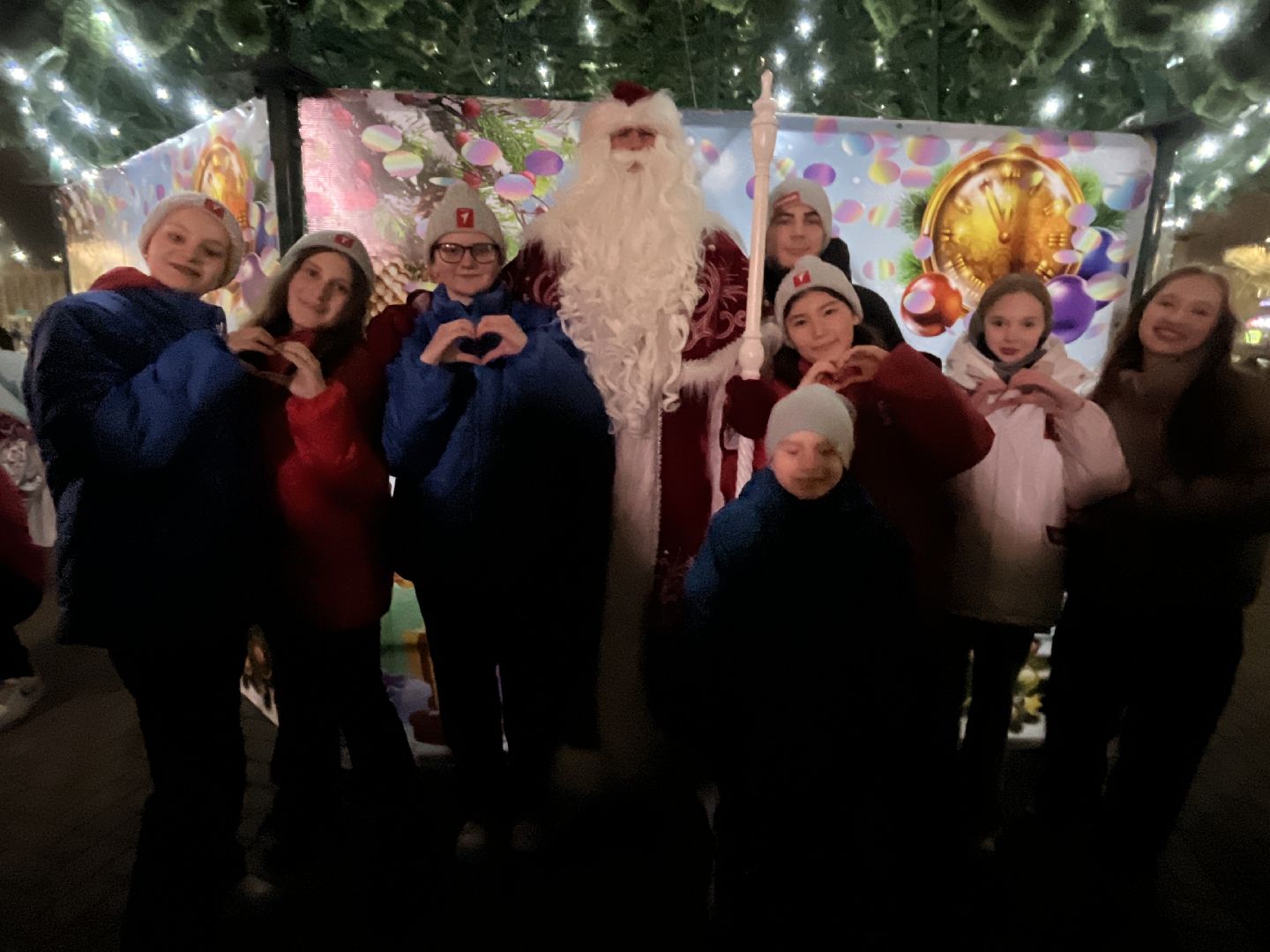 вертикальное видео, наро-фоминск, цдк звезда, дед мороз и снегурочка, зима в Подмосковье, вертикалка