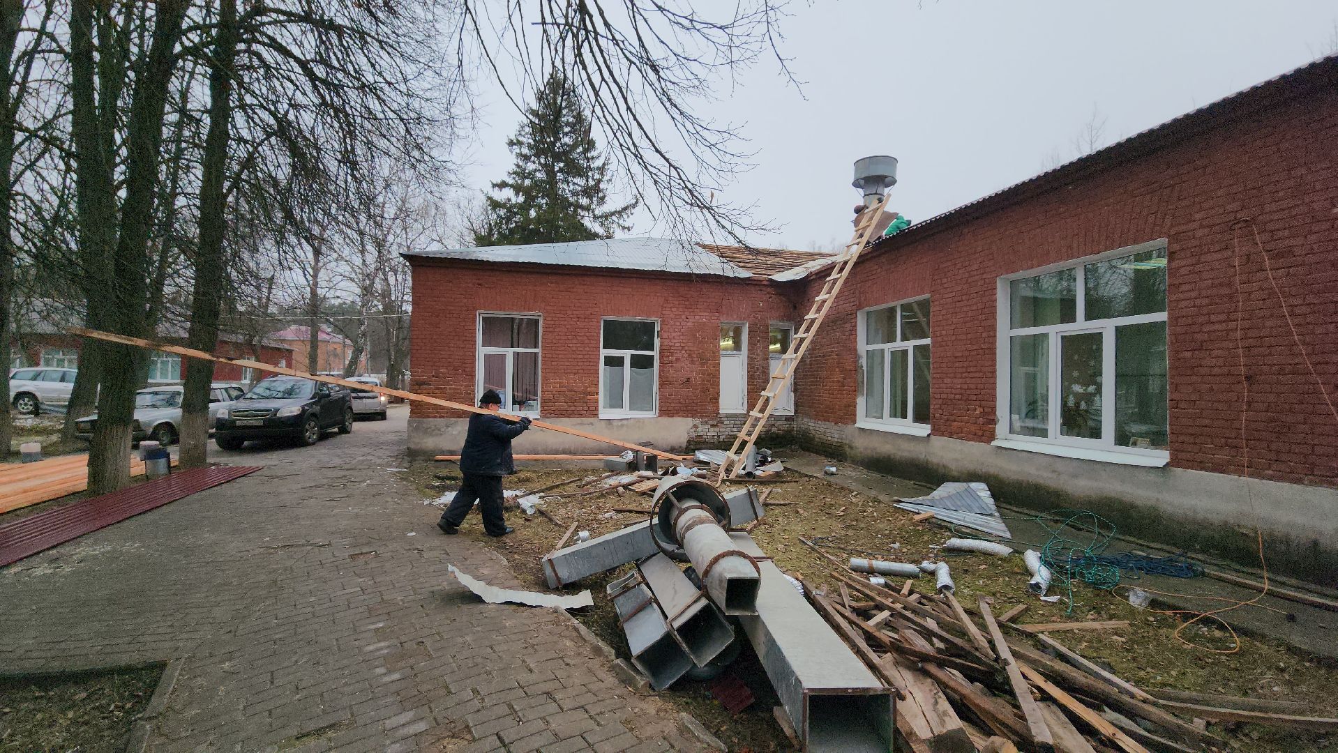 серпухов, поселок пролетарский, замена кровли, стационар, серпуховская больница, медицина, вертикалки,