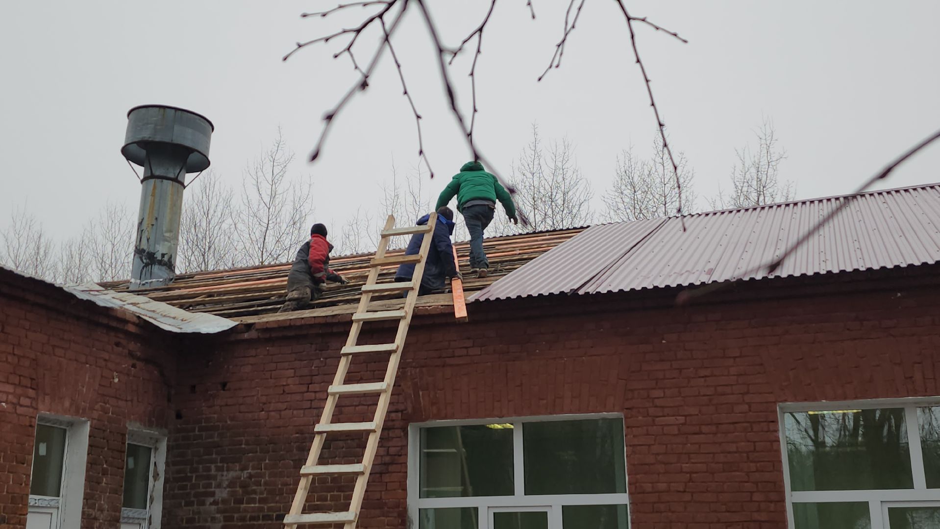 серпухов, поселок пролетарский, замена кровли, стационар, серпуховская больница, медицина, вертикалки,