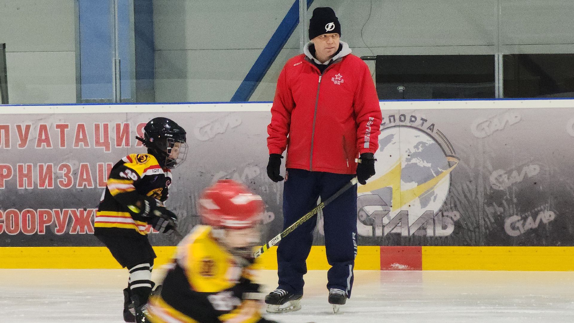 вертикаль, вертикали, вертикалка, вертикальное видео, электросталь, электросталь спортивная, день хоккея, хоккей, сшор кристалл-восток, спорт в подмосковье, спорт подмосковья,