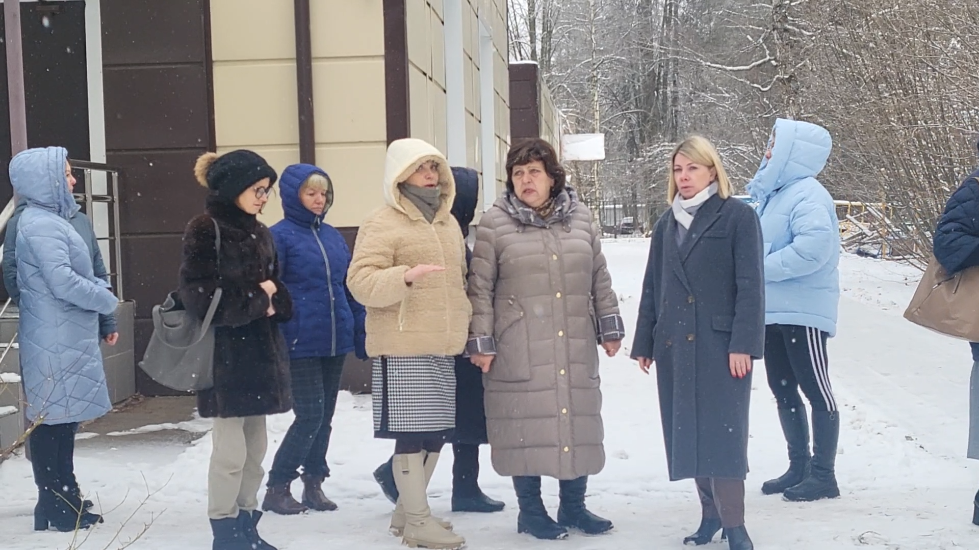 новое игровое оборудование, власиха школа попова, дошкольный корпус Поповки, Теремок школы Попова, МАФы для площадки,