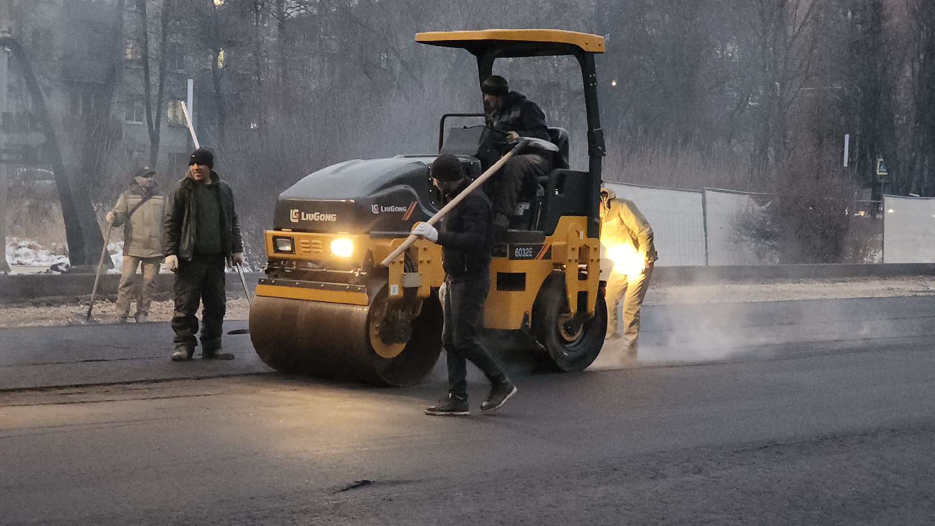 Укладка асфальта, Мемориал, Асфальтирование, Лобня, вертикалки,