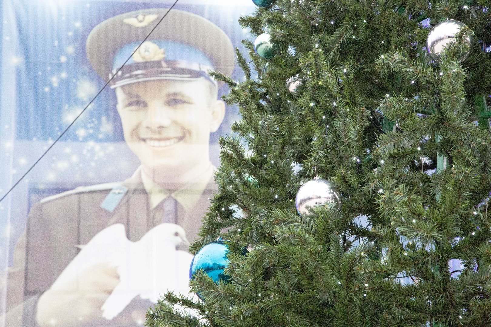 елка, площадь, зимний сезон, сказочные герои, дед мороз, вертикалки,