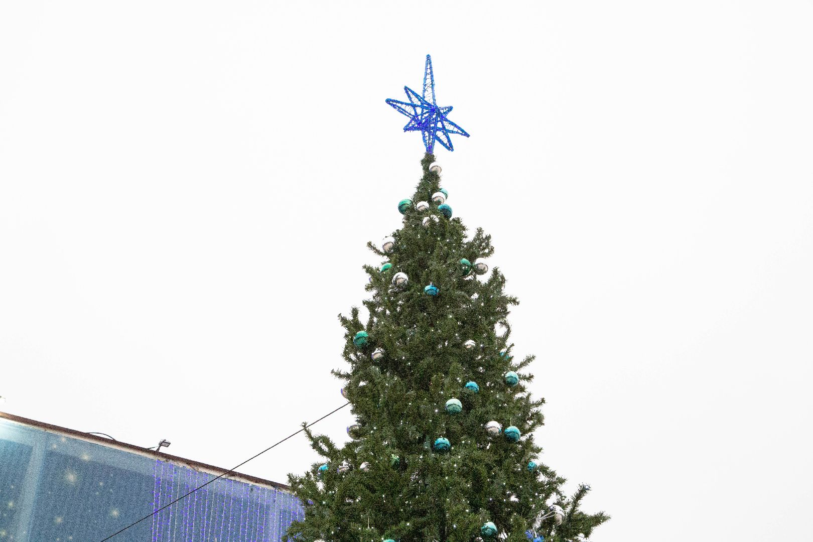 елка, площадь, зимний сезон, сказочные герои, дед мороз, вертикалки,