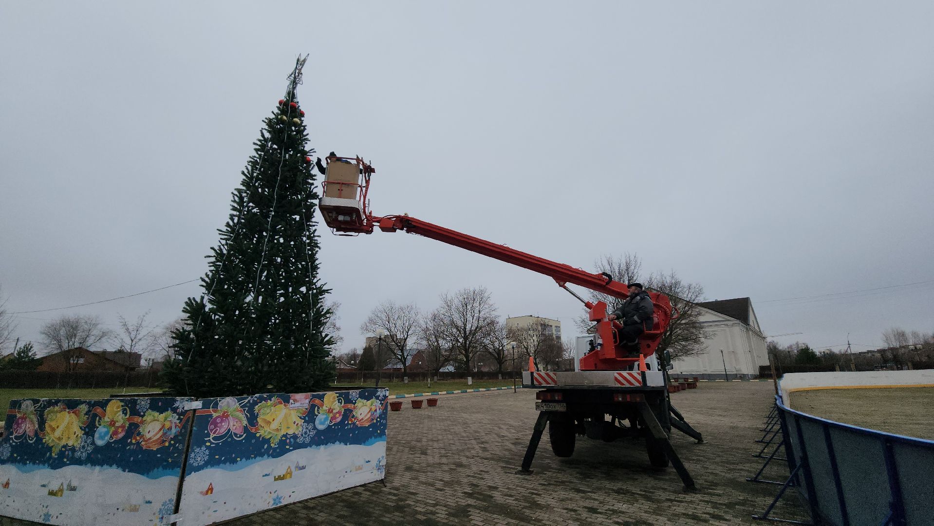 серпухов, зима в подмомсковье, ёлка, поселок большевик, дс надежда, вертикалки,