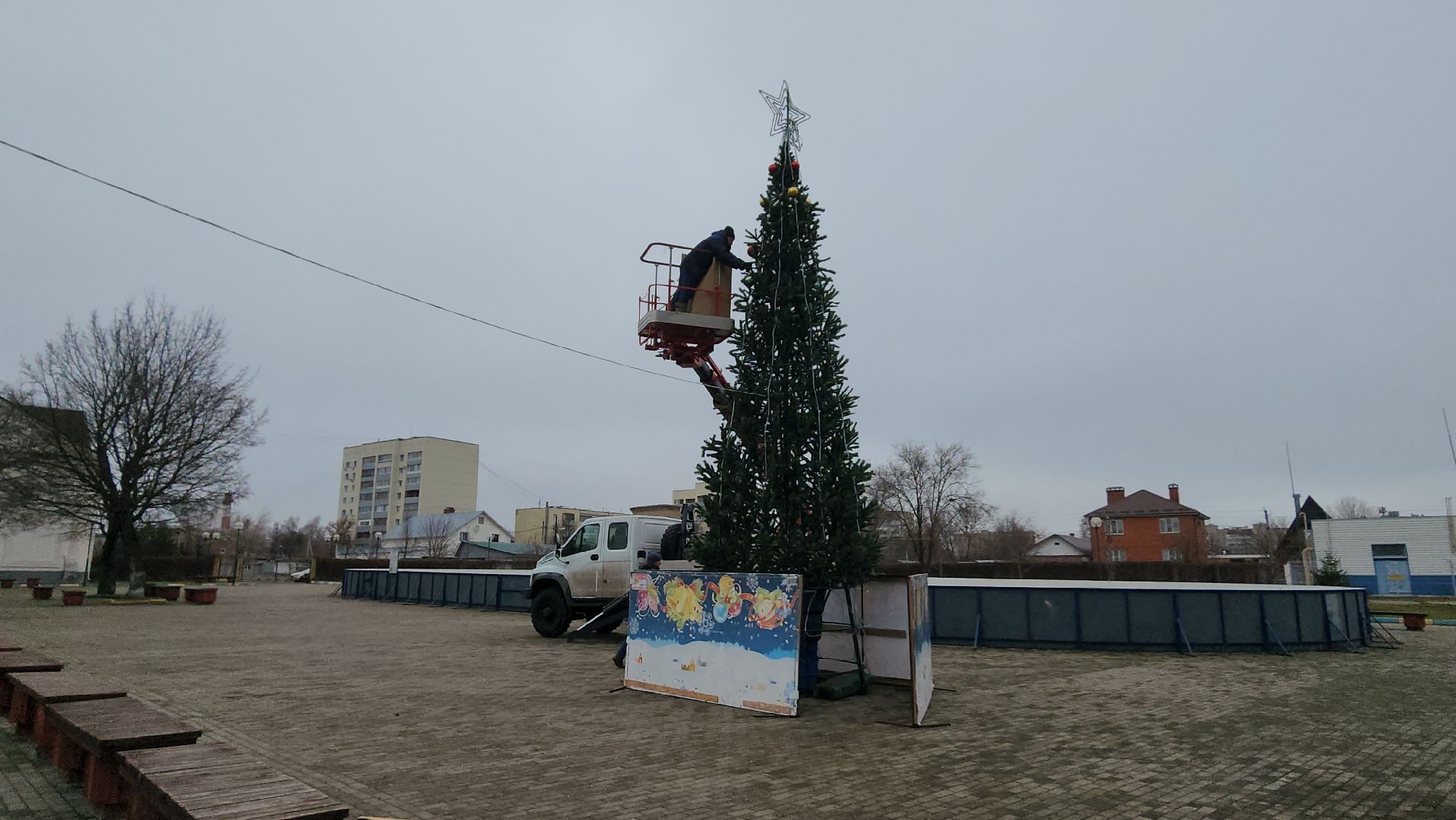 серпухов, зима в подмомсковье, ёлка, поселок большевик, дс надежда, вертикалки,