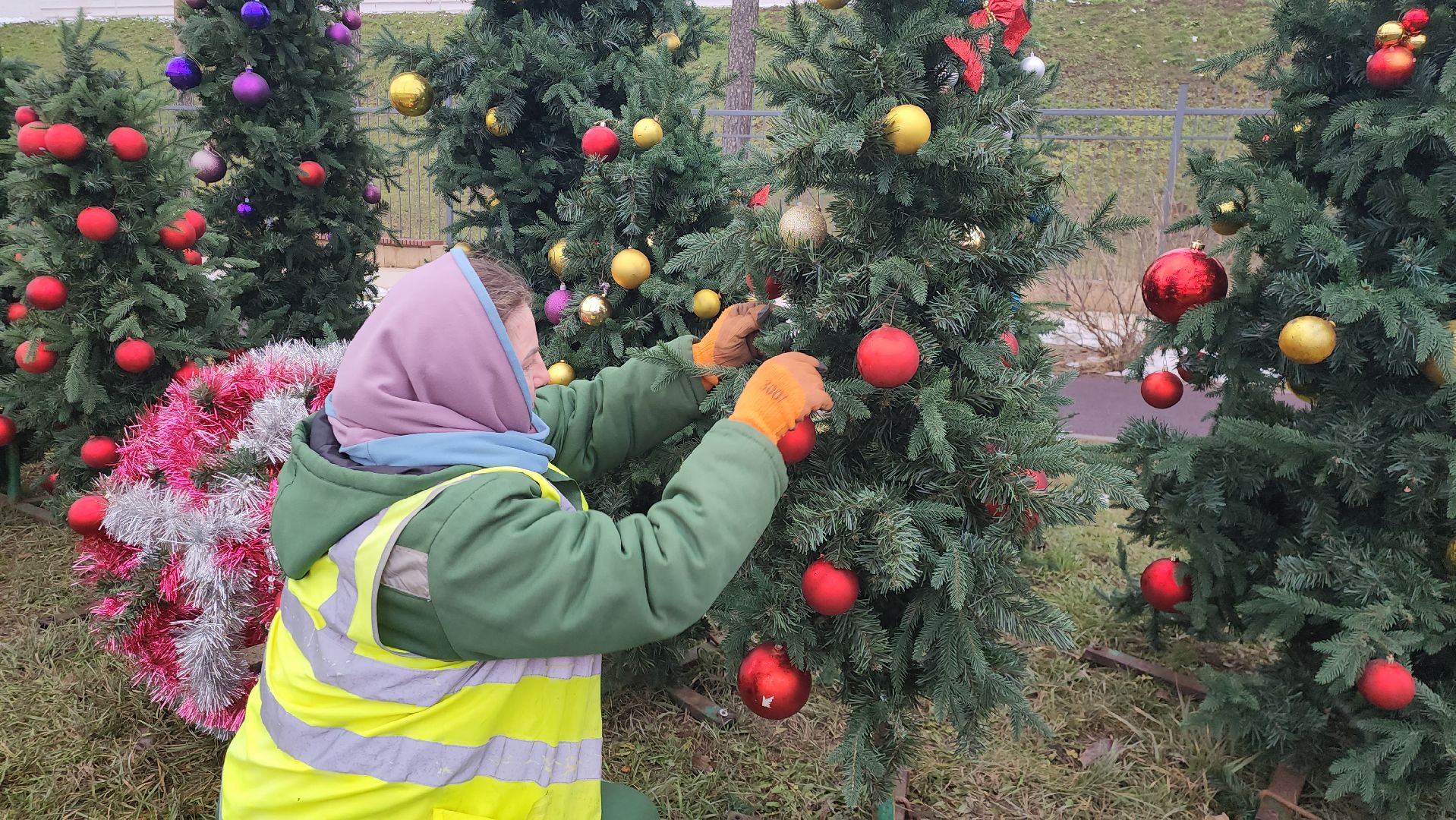 Украшение города, Зима, Елки, Истра, Новоиерусалимский монастырь, вертикалки,