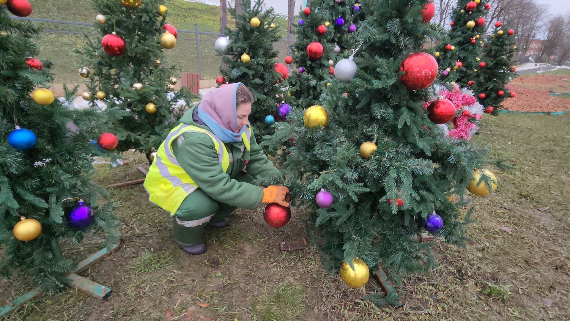 Украшение города, Зима, Елки, Истра, Новоиерусалимский монастырь, вертикалки,