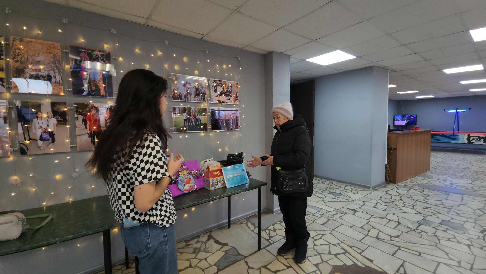 волонтерская помощь, сладкие подарки, Дети, специальная военная операция,