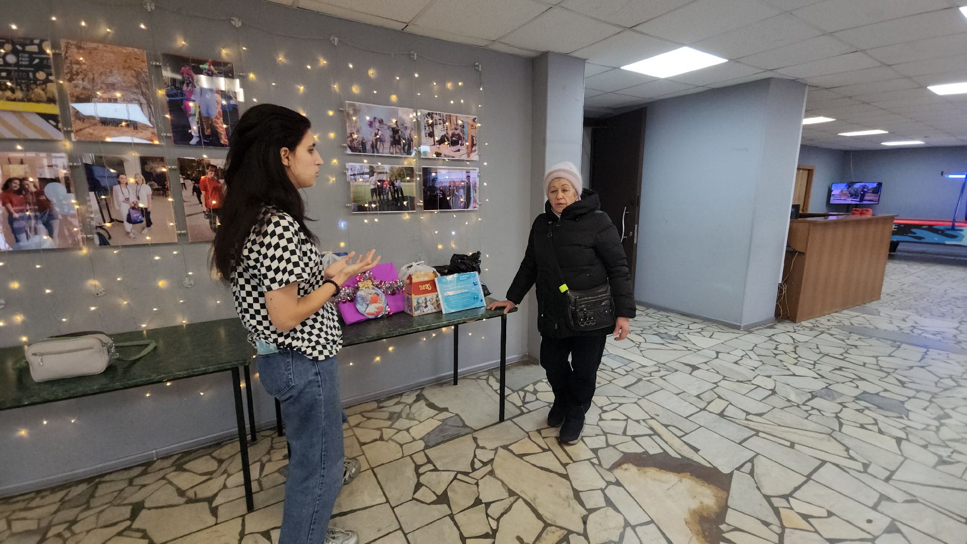 волонтерская помощь, сладкие подарки, Дети, специальная военная операция,