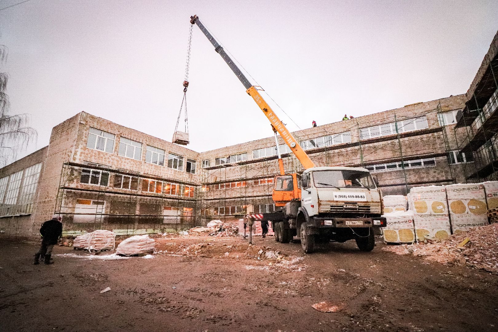 Клин, общество, строительство, ремонт школы, вертикалки,