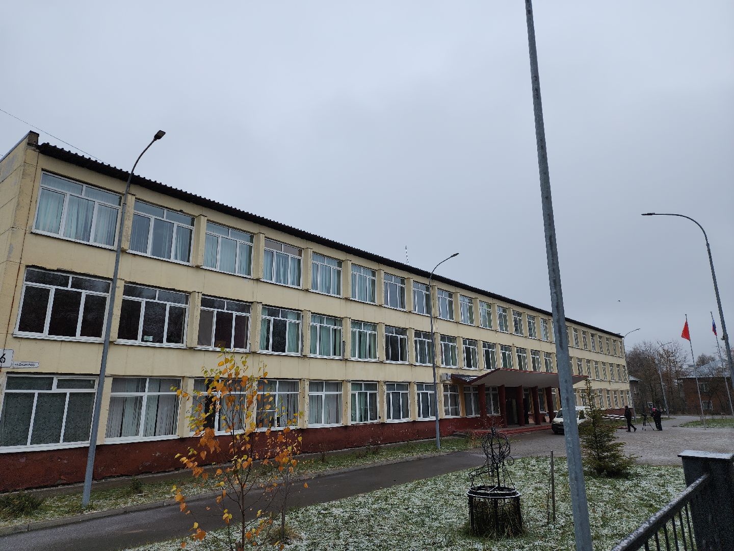 серпухов, подмосковье, капремонт школы, обновление, 17 школа, президентская программа, вертикалки,