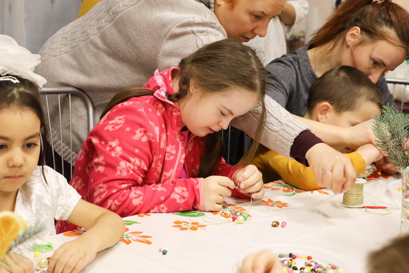 центр социального обслуживания, ивантеевка, день инвалида, праздник, дети с особенностями развития, музыка, пение, подарки,вертикалки,