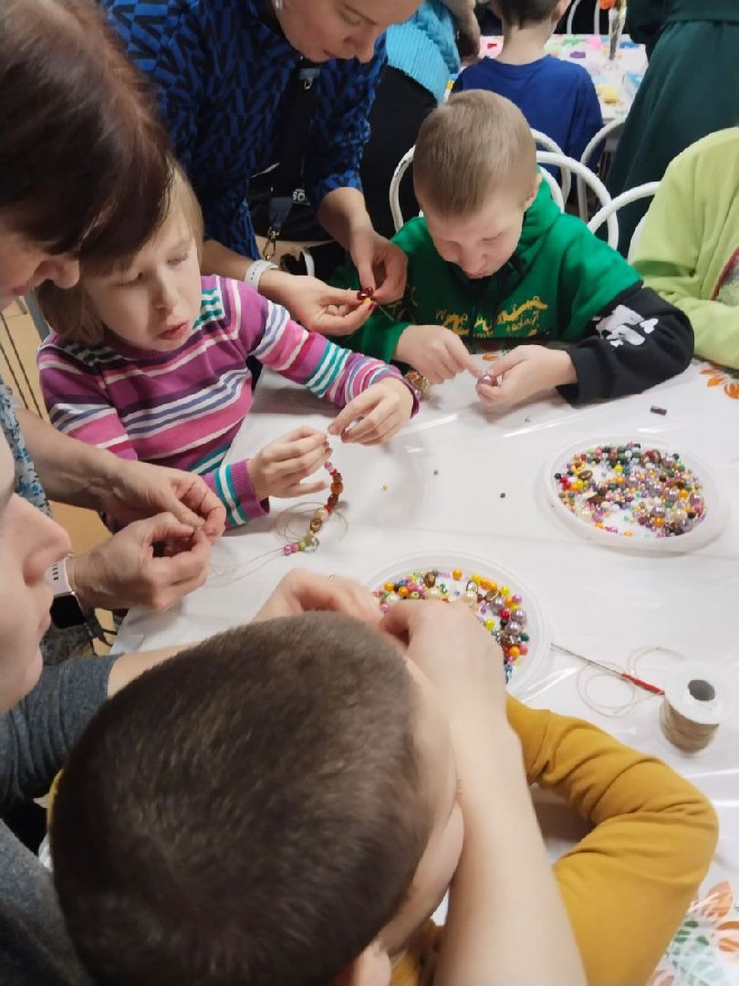 центр социального обслуживания, ивантеевка, день инвалида, праздник, дети с особенностями развития, музыка, пение, подарки,вертикалки,