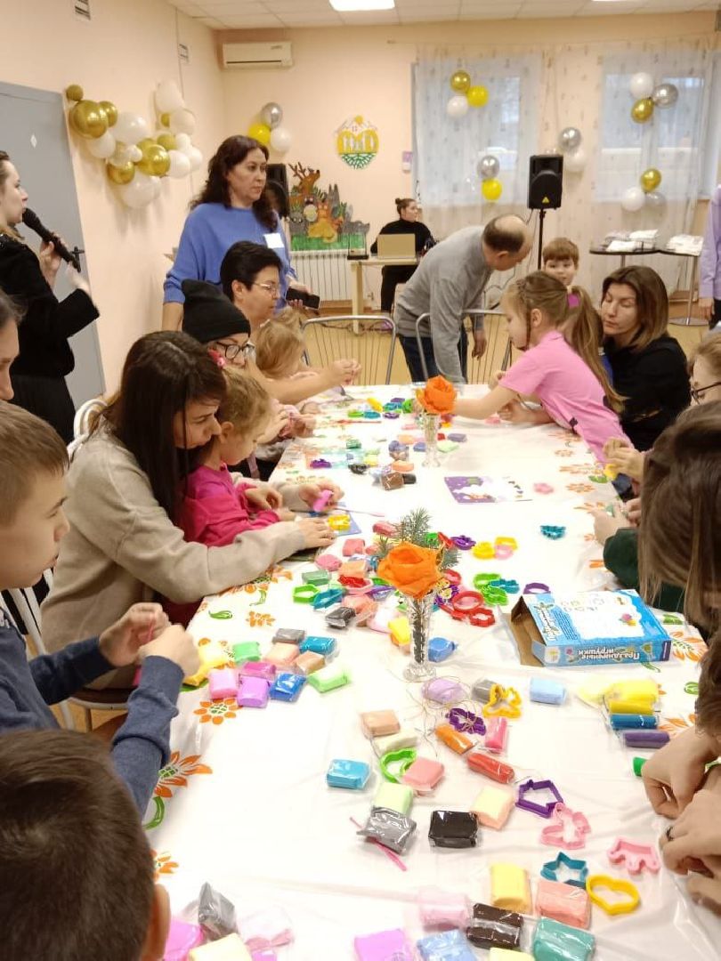 центр социального обслуживания, ивантеевка, день инвалида, праздник, дети с особенностями развития, музыка, пение, подарки,вертикалки,