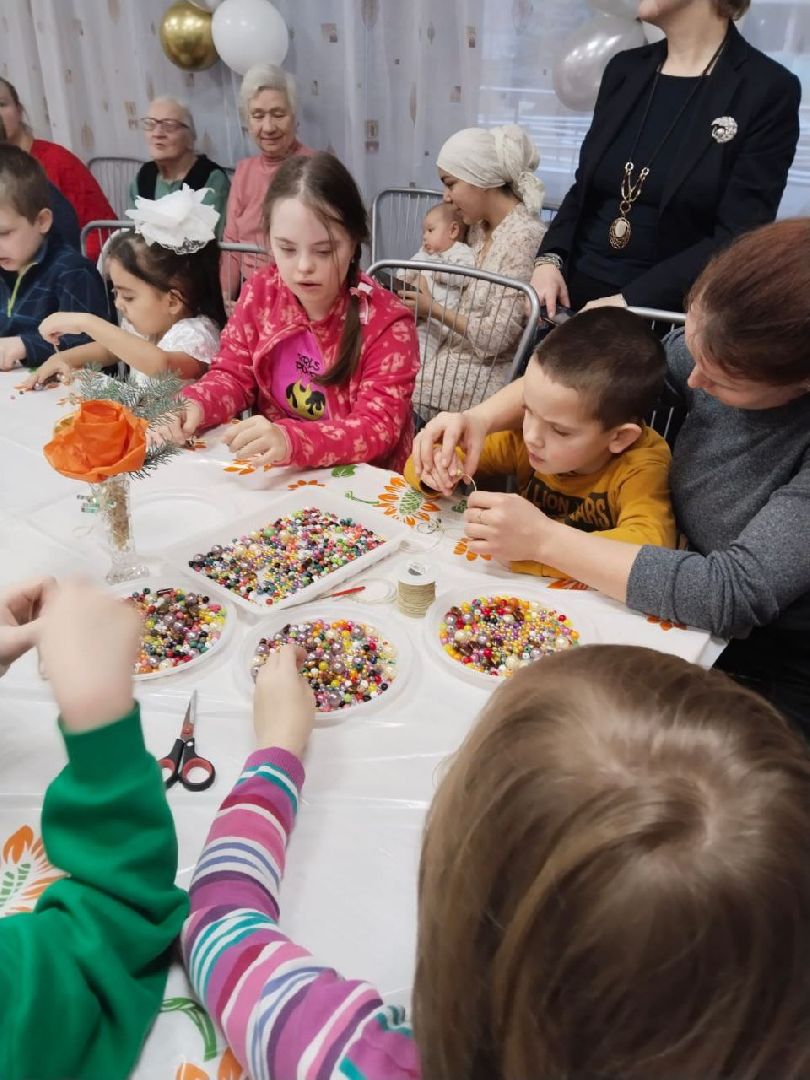 центр социального обслуживания, ивантеевка, день инвалида, праздник, дети с особенностями развития, музыка, пение, подарки,вертикалки,