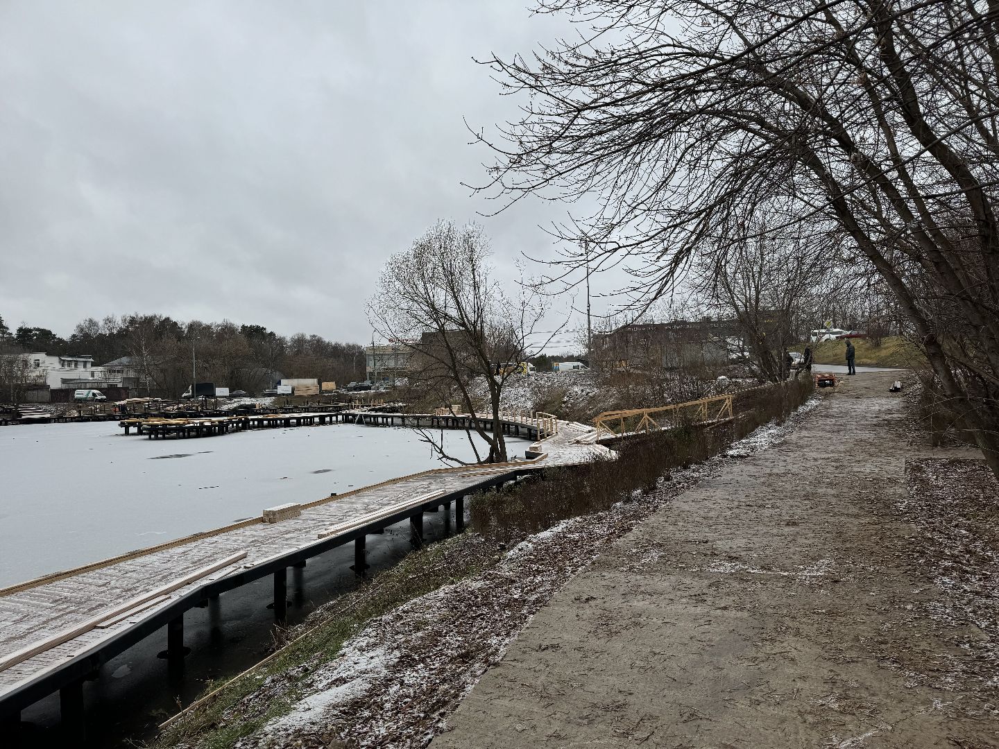 вертикалки, Благоустройство пруда, Тарычевский пруд, Девелоперская компания Брусника, Ревитализация малого тарычевского пруда, жк зеленые аллеи,