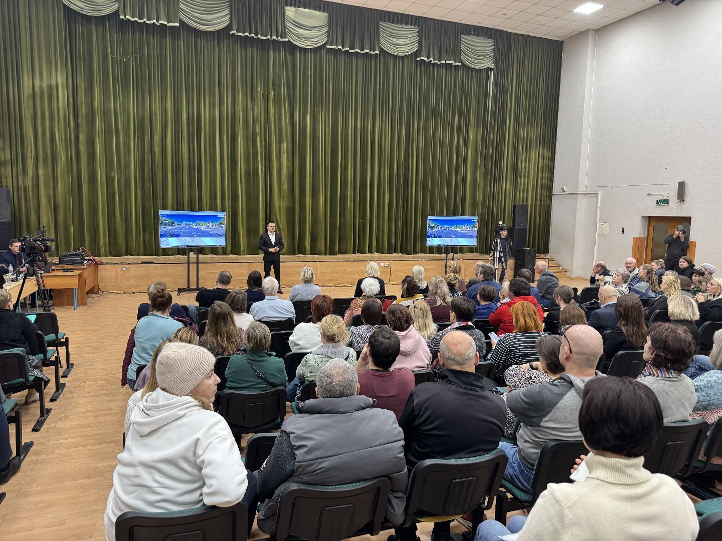 выездная администрация в ленинском округе, поселок Развилка, глава муниципалитета,