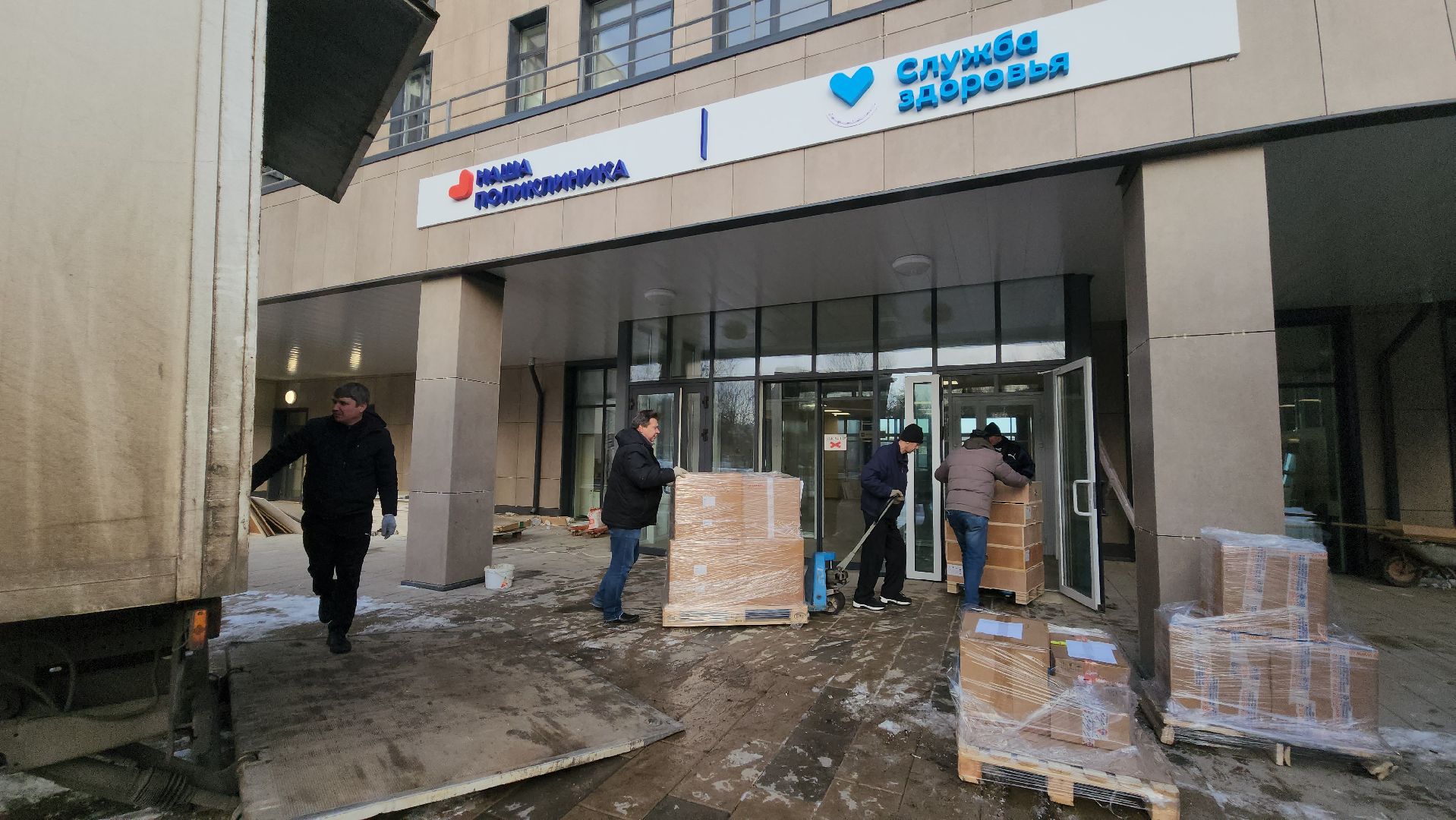 новая поликлиника, Лобня, Строительство, вертикалки,