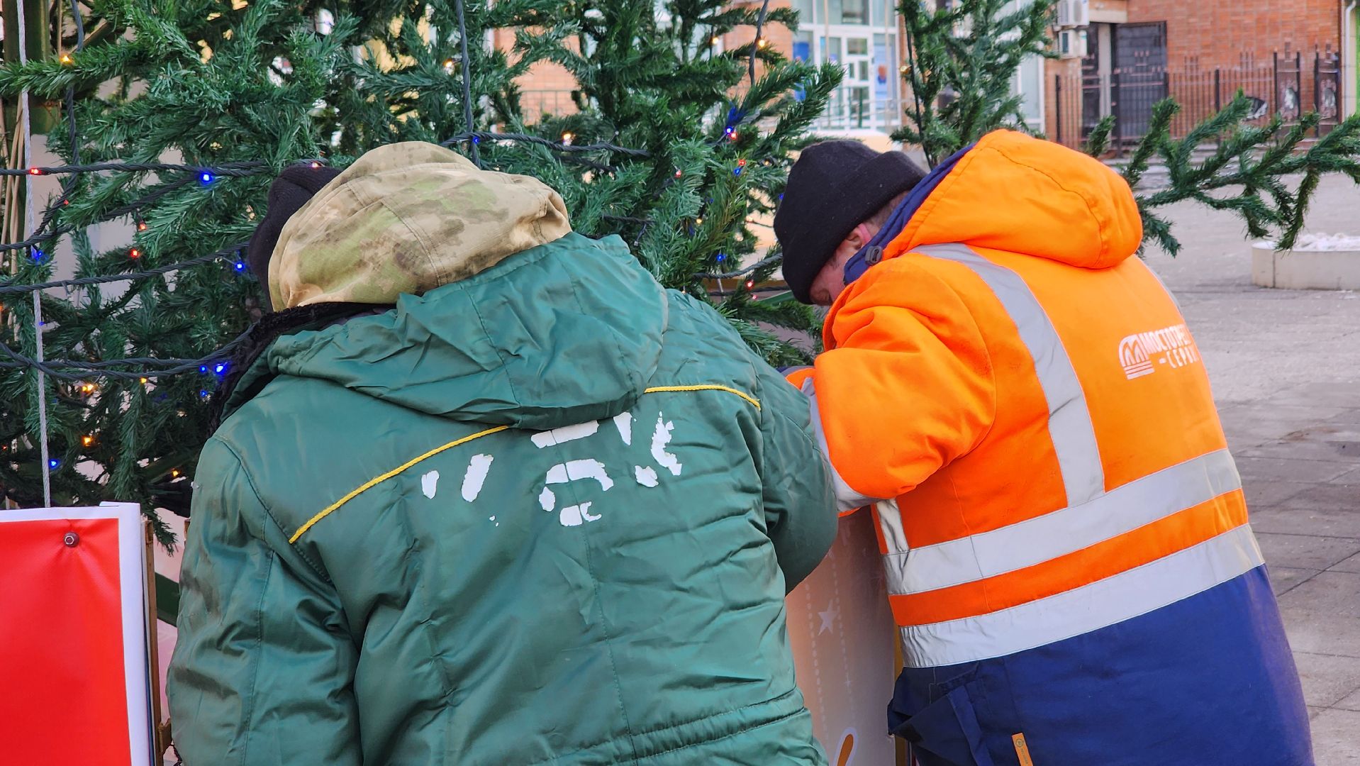 кашира, новогодняя елка, благоустройство, украшение города к новому году, вертикалки,