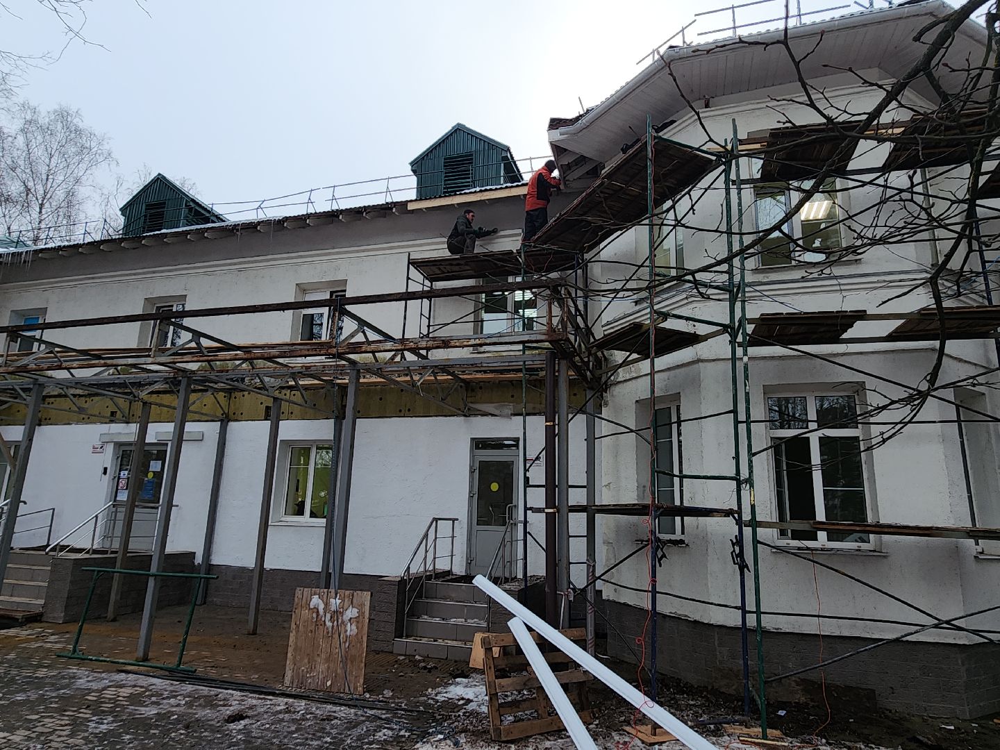 ремонт, ремонт кровли, ремонт поликлиники,вертикалки,