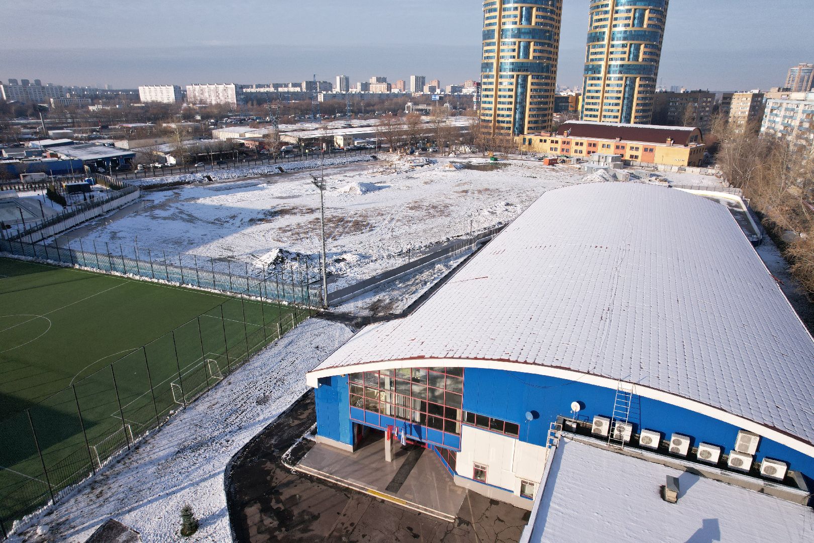 видео с коптера, реутов, спорт, стадион,