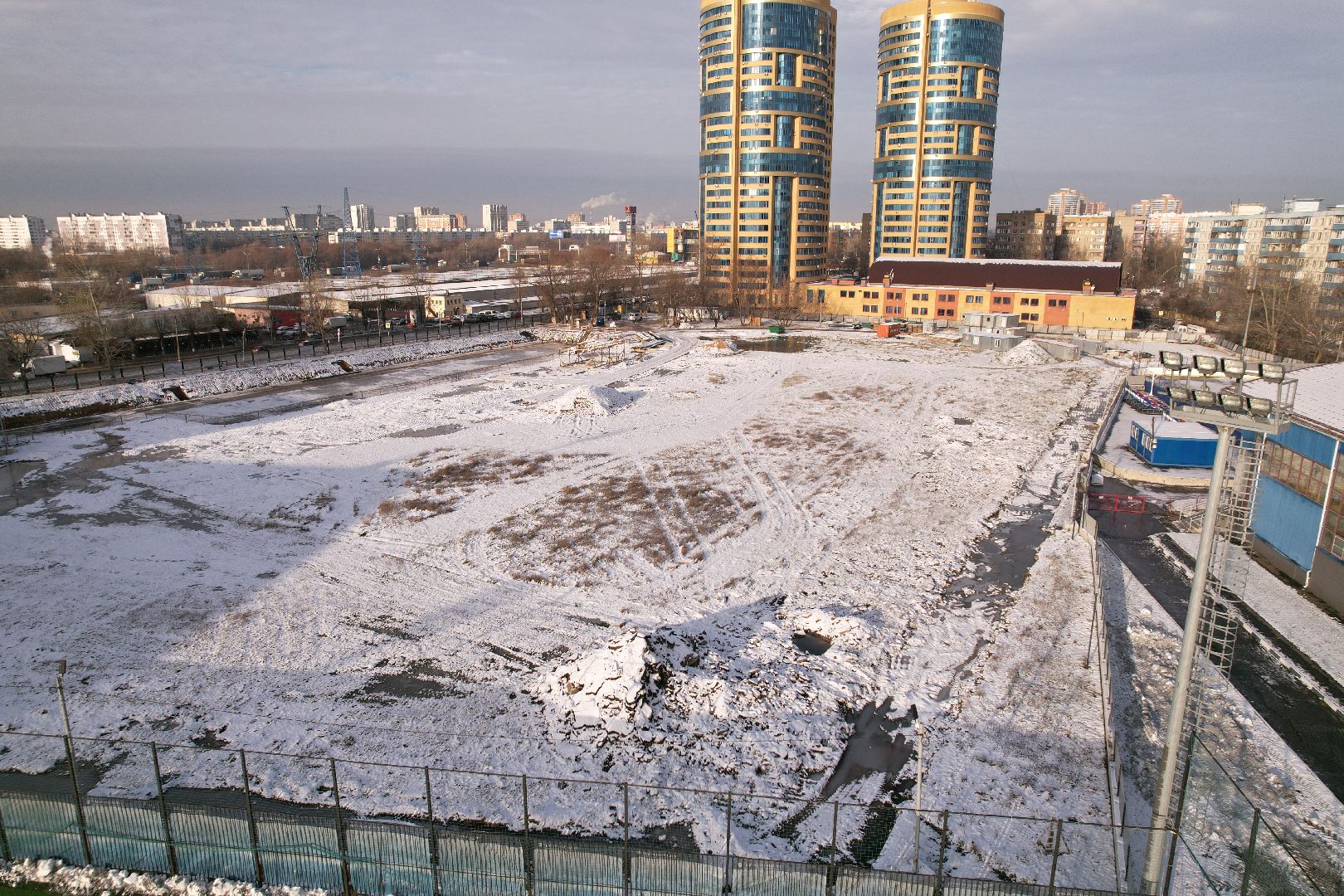 видео с коптера, реутов, спорт, стадион,