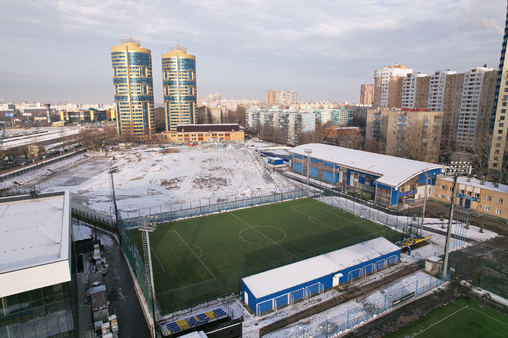 видео с коптера, реутов, спорт, стадион,