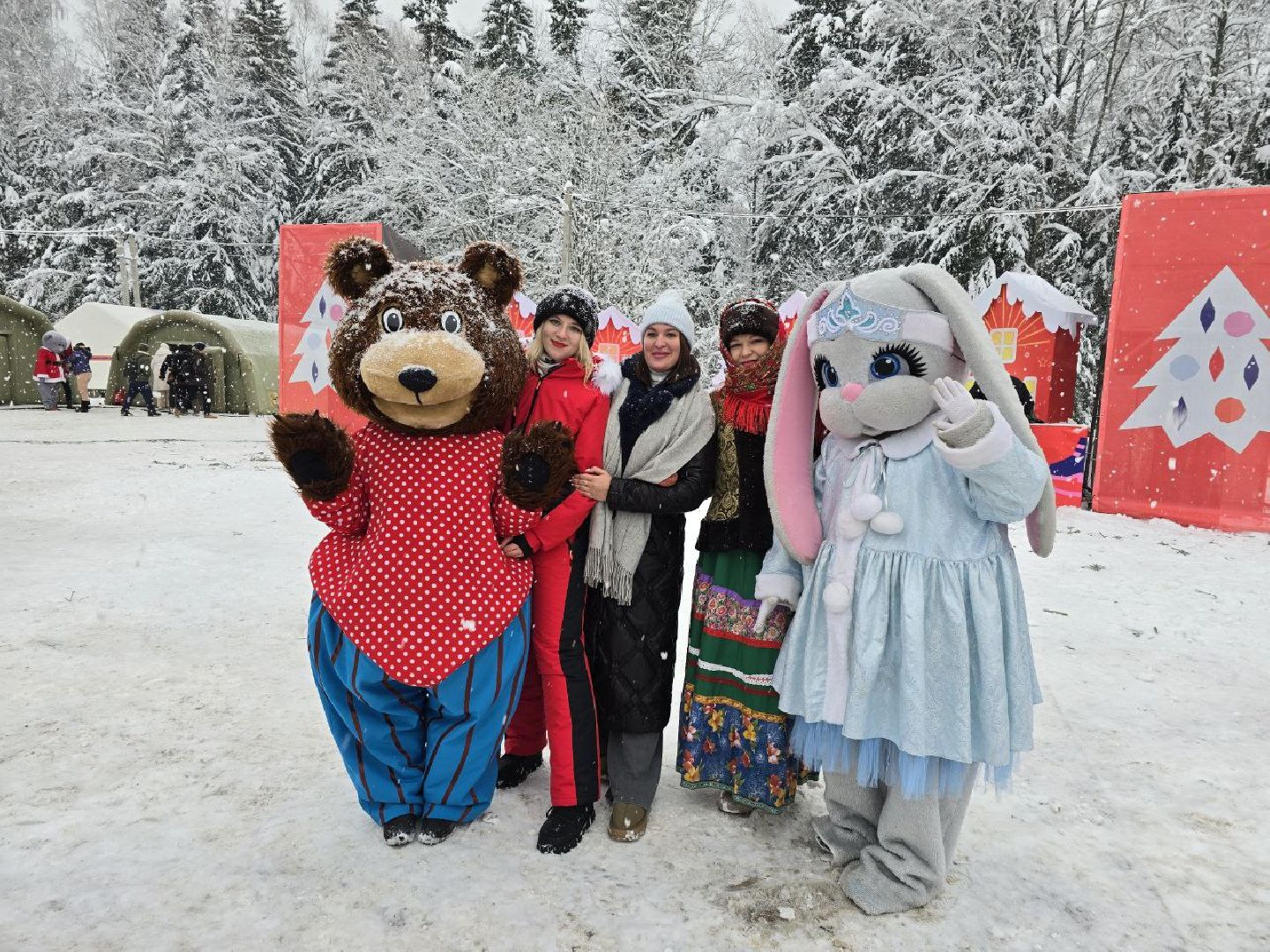 можайск, можайский городской округ, подмосковье, кремлевская ель, главное дерево страны, праздник, соборная площадь, новый год, новогодние праздники, вертикалки,