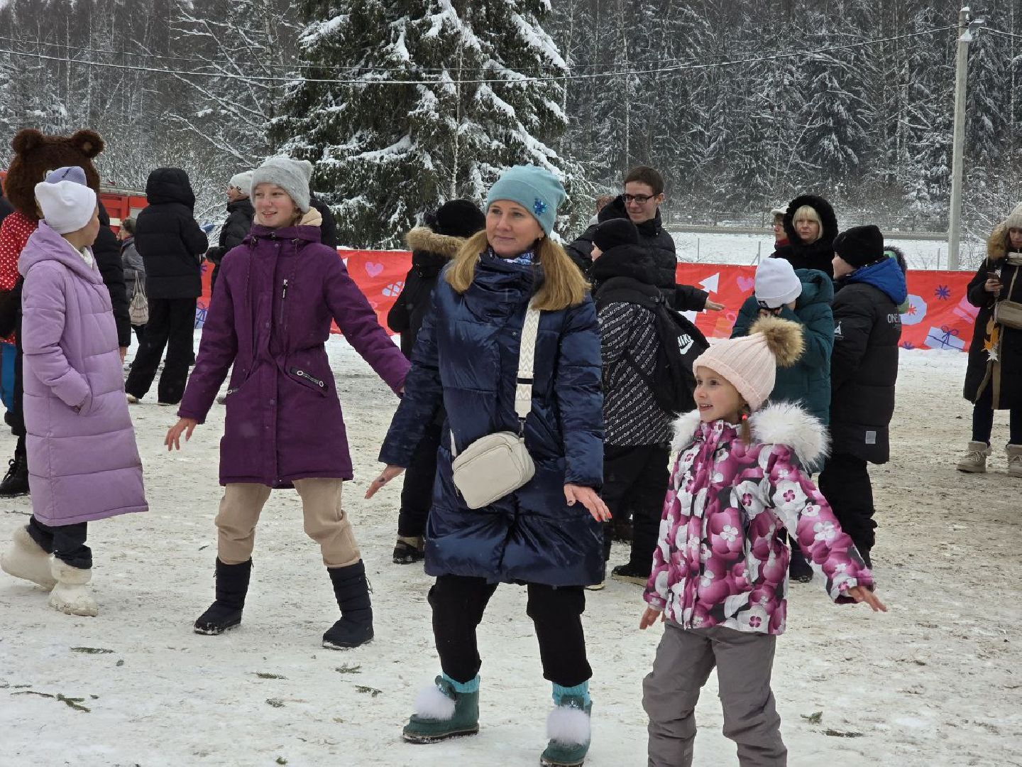 можайск, можайский городской округ, подмосковье, новый год, кремлевская елка, главное дерево страны, елька, соборная площадь, праздник, новогодние праздники, вертикалки,