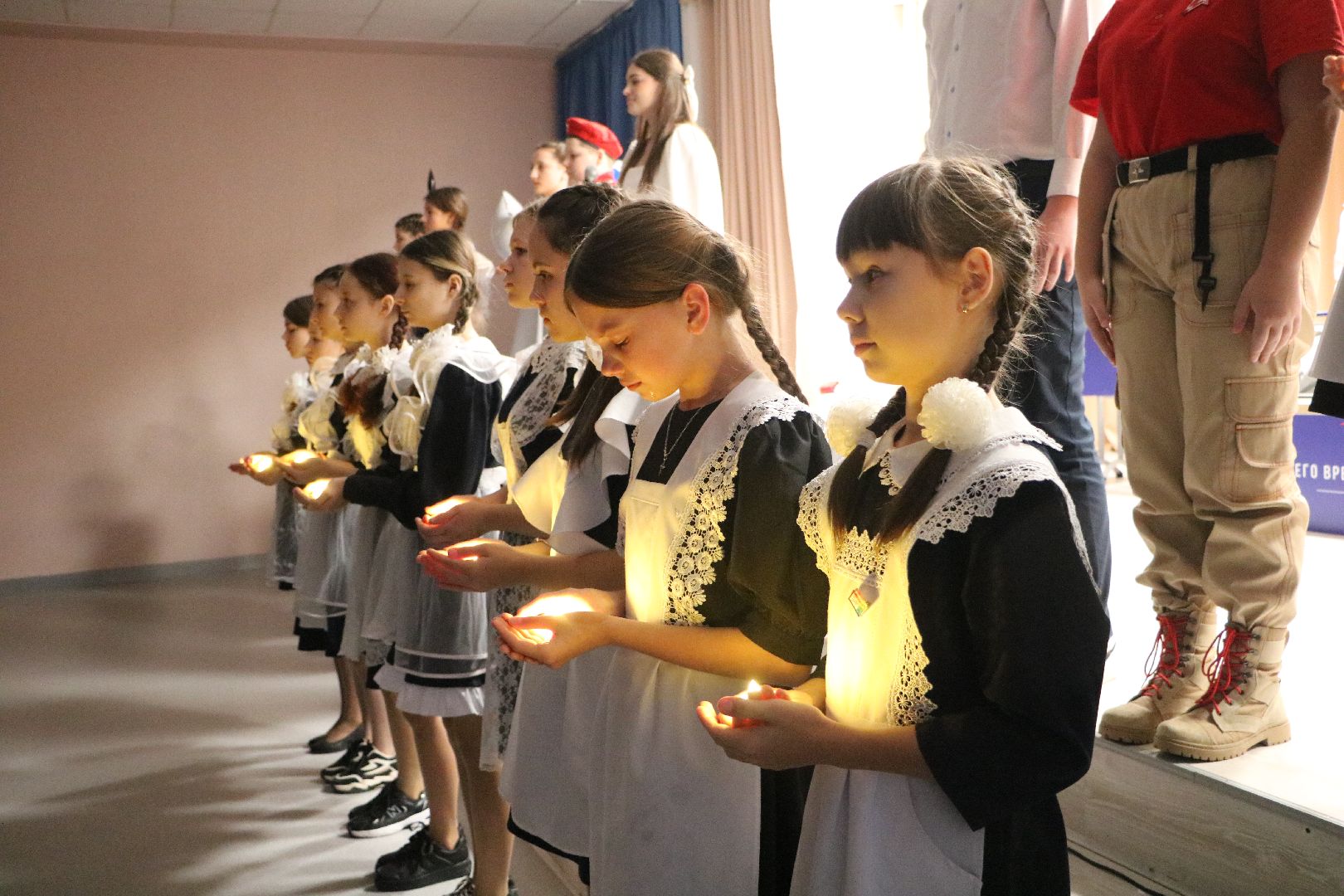 лотошино, лотошинская школа 1, сво, спецоперация, парта героя, образование, вертикалки,