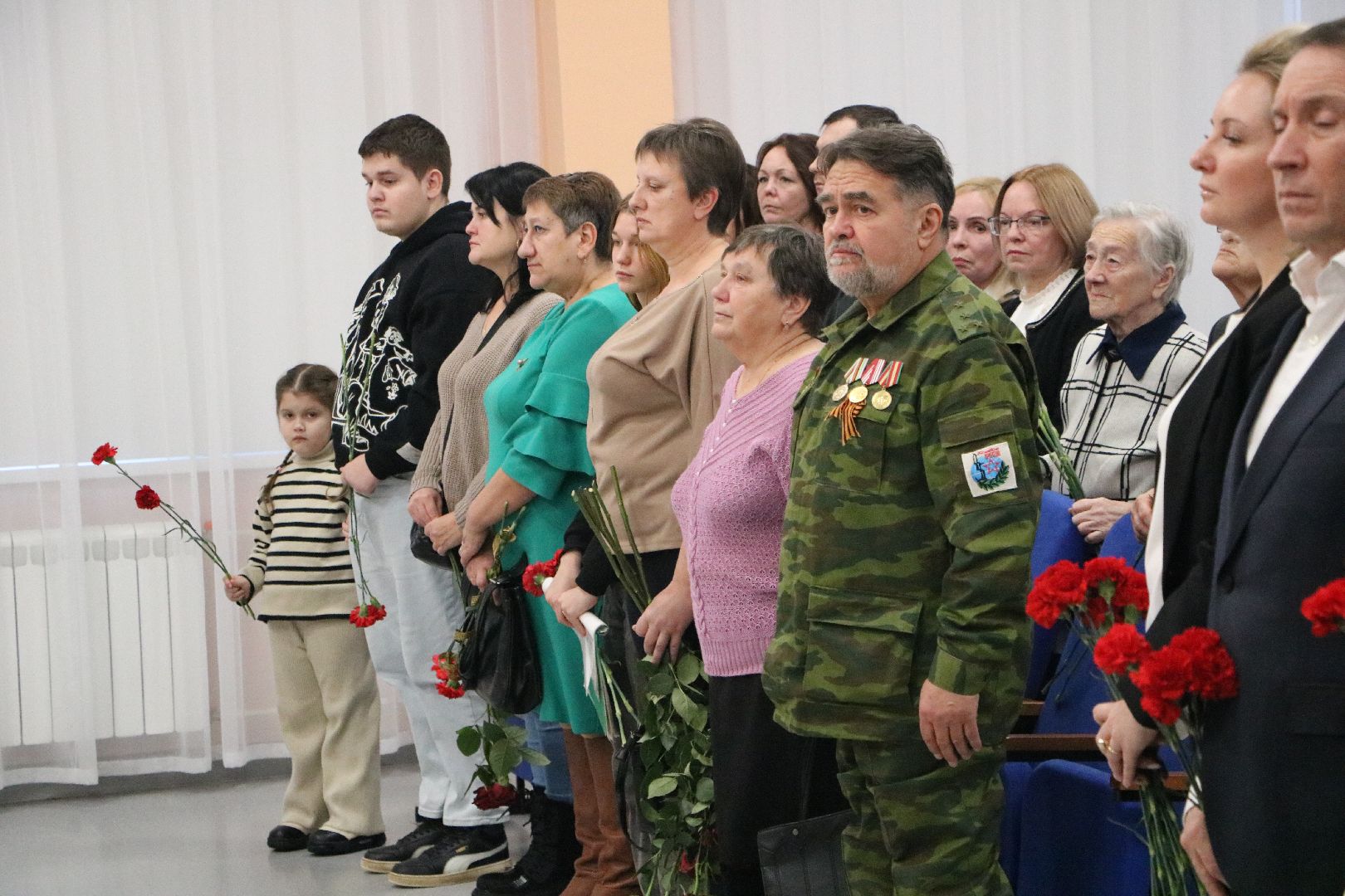 лотошино, лотошинская школа 1, сво, спецоперация, парта героя, образование, вертикалки,