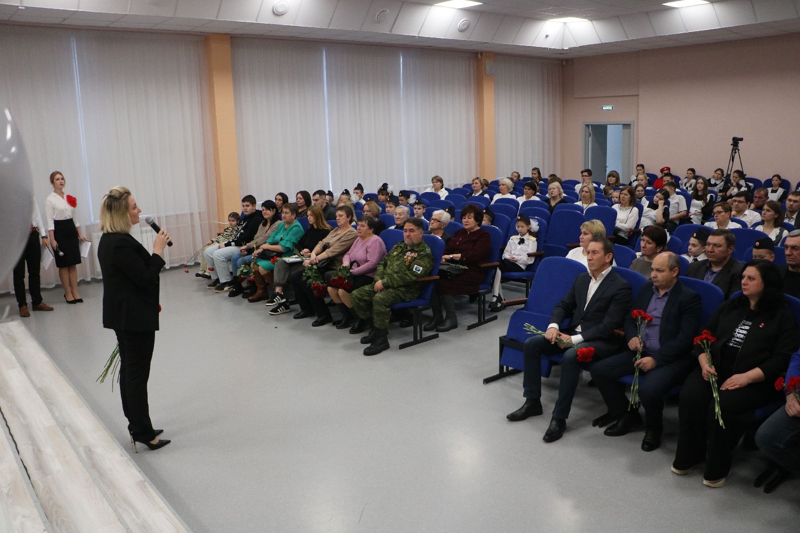 лотошино, лотошинская школа 1, сво, спецоперация, парта героя, образование, вертикалки,