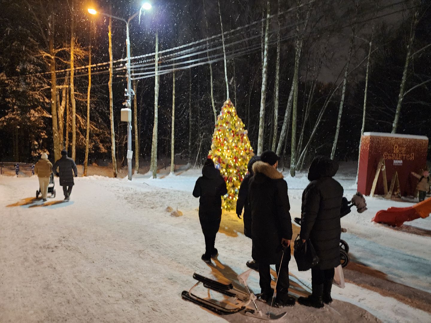 одинцово, благоустройство, новый год, елка, трехгорка, вертикалка