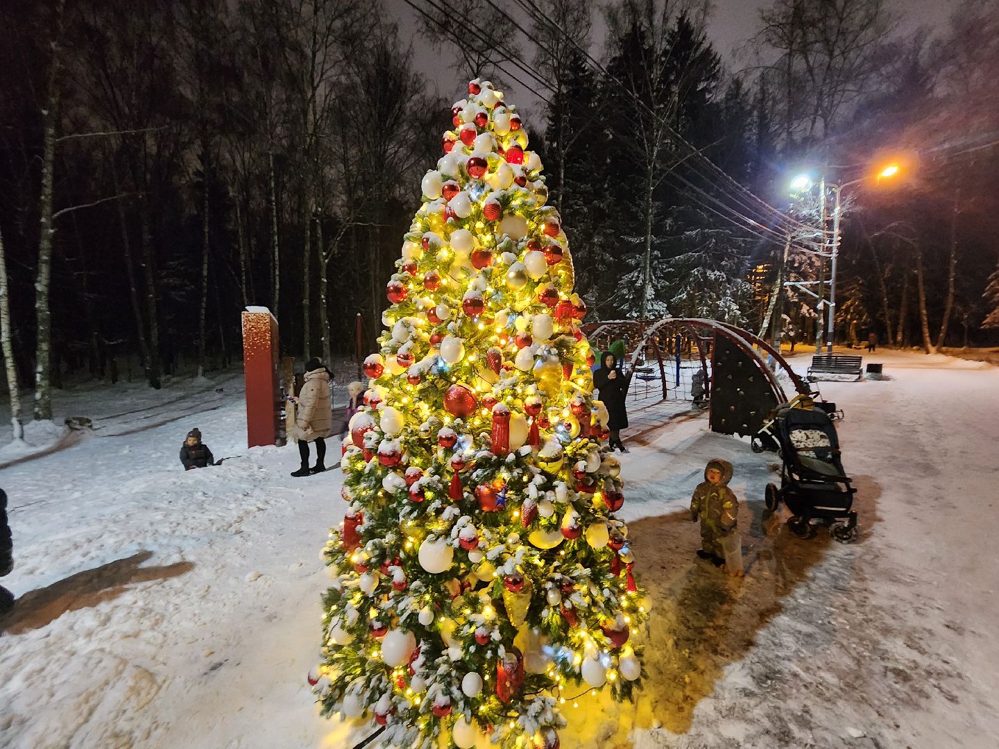 одинцово, благоустройство, новый год, елка, трехгорка, вертикалка
